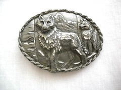 EJC 95 WILDLIFE TWO WOLVES / WOLF MOUNTAIN SCENE BELT BUCKLE MADE IN THE USA