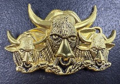 🔥 Triple Bull Head Belt Buckle – Rugged Western Power in Gold Finish 🔥