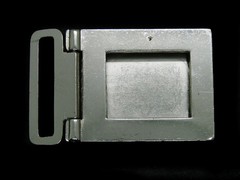 UA09105 REALLY NICE **BRUSHED LOOK** ART FASHION SILVERTONE BELT BUCKLE