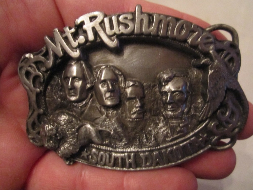 1985 MOUNT RUSHMORE BELT BUCKLE – LMTD EDITION #786B/5000 – HEAVY – BOX GW 2