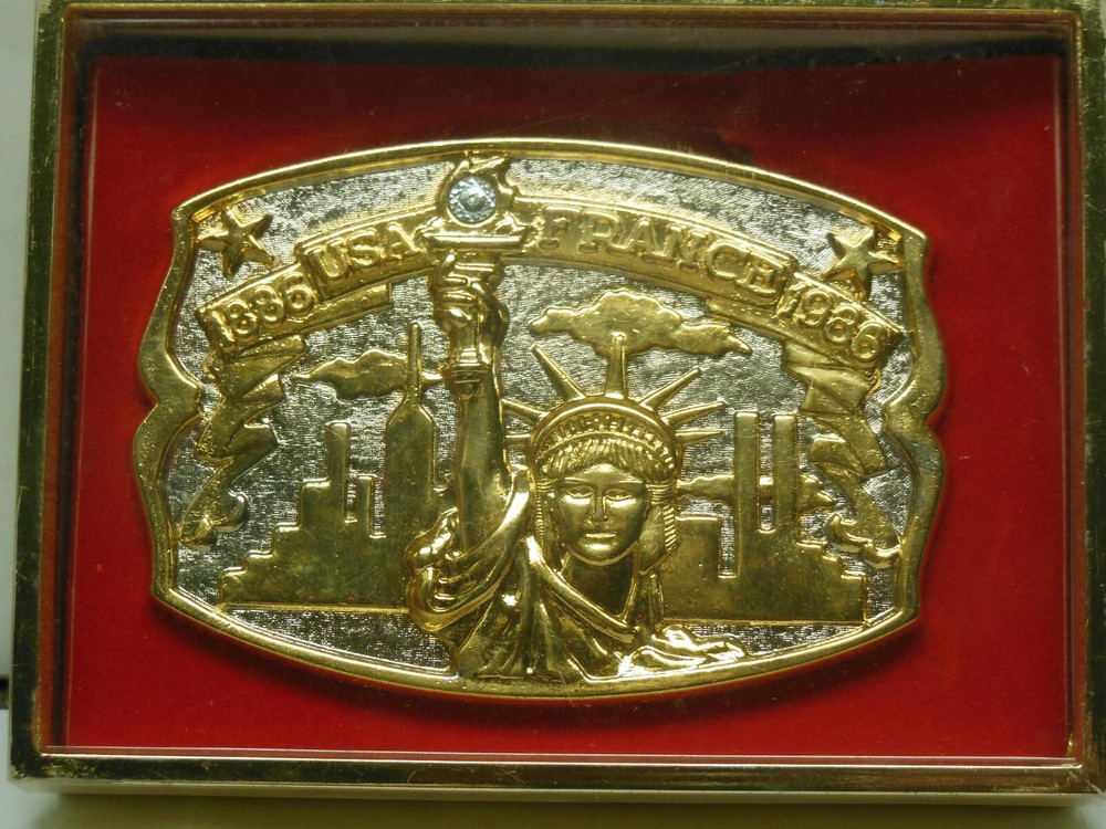 Hammond Mint Diamond Edition Statue of Liberty Buckle & Key Chain w/ COA