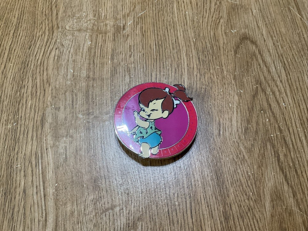 FLINSTONES PEBBLES BELT BUCKLE HANNA BARBERA LICENSED