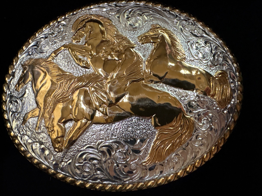 CRUMRINE WESTERN BELT BUCKLE WILD HORSES OVAL GOLD SILVER TONE