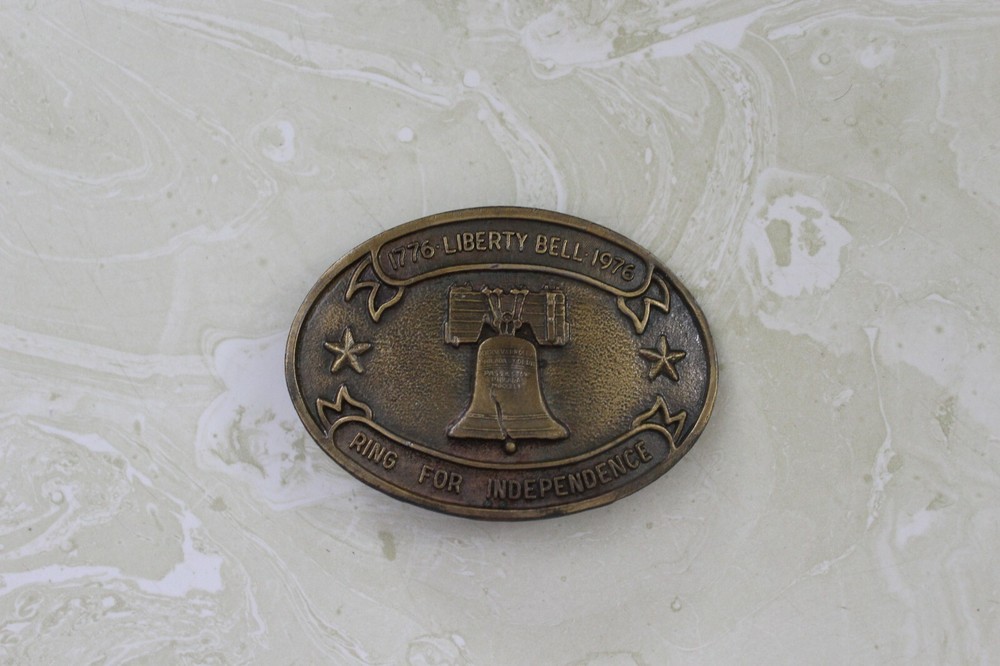 1776/1976 LIBERTY BELL RING FOR INDEPENDENCE BRASS BELT BUCKLE