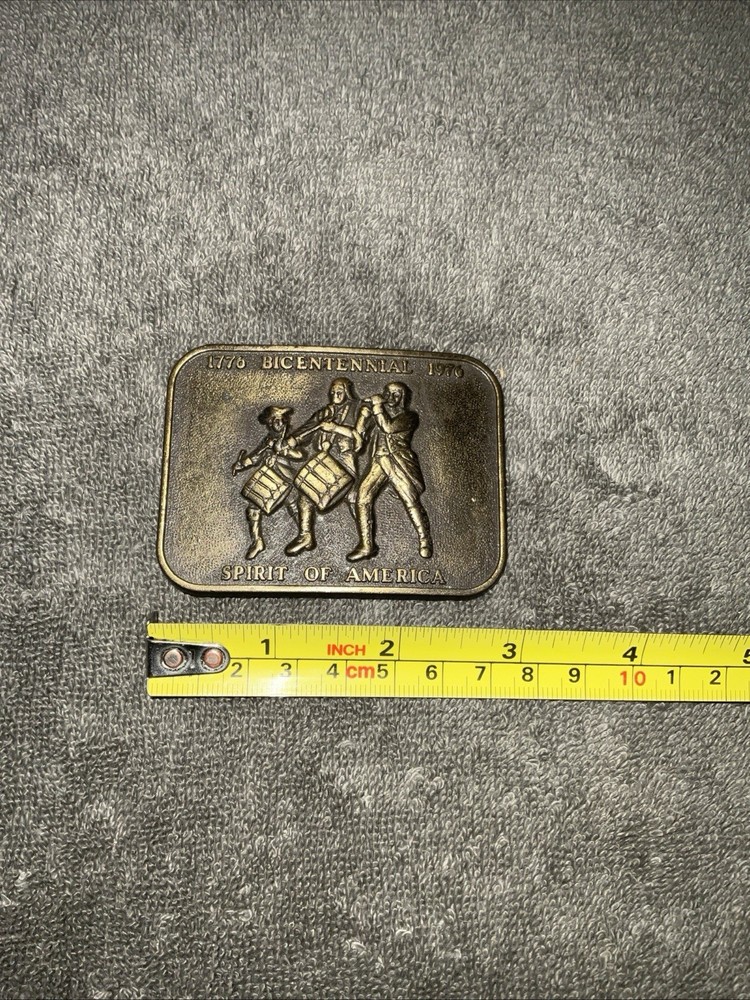 3×2 VTG. BICENTENNIAL 1776-1976 SPIRIT OF AMERICA METAL BELT BUCKLE