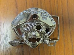 Jolly Roger – Skull Silver Tone Belt Bucket With Clear Gemstones