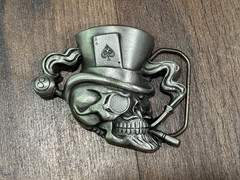 Men’s 1990’s Skull Tophat 8-ball Ace of Spades Belt Buckle Y2K Poker – Pool