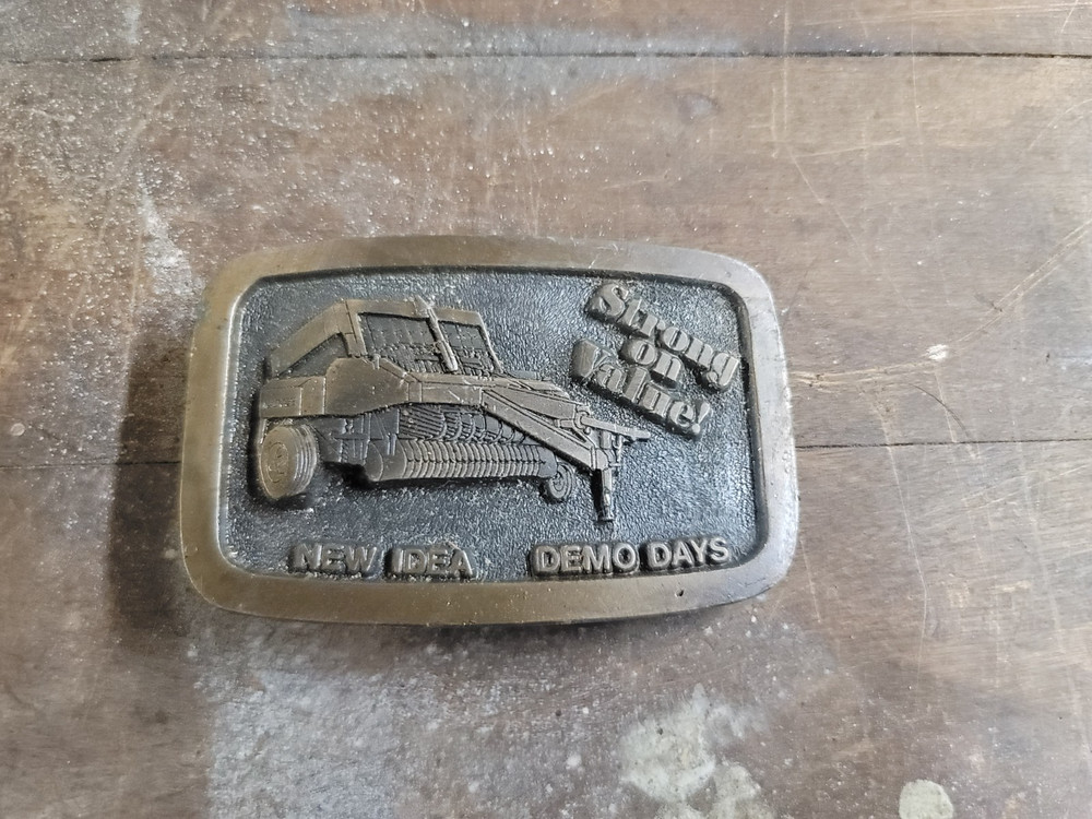New Idea Demo Days Strong on Value! Farm Machinery Belt Buckle Spec Cast Inc.