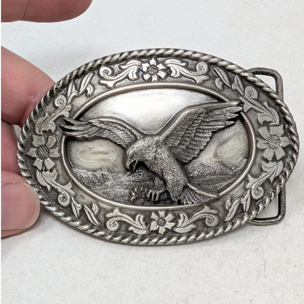 Vintage 1985 Siskiyou Buckle Co Eagle Mountain Pewter Belt Buckle SW-2 Oregon