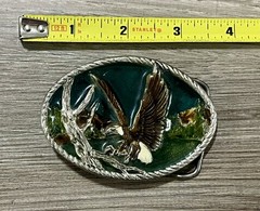 Vintage Eagle Landing On Branch Enameled Metal Belt Buckle Silver Tone Nature