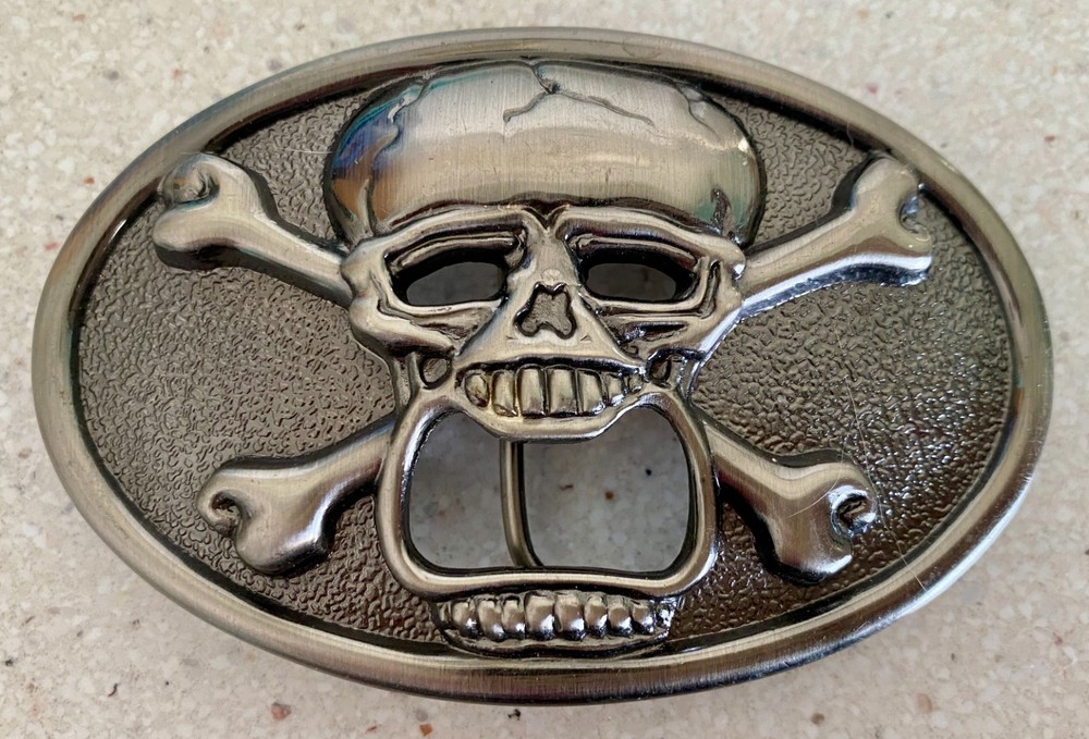 Kalan Skull & Crossbones Belt Buckle Bottle Opener Novelty Silver Tone Oval