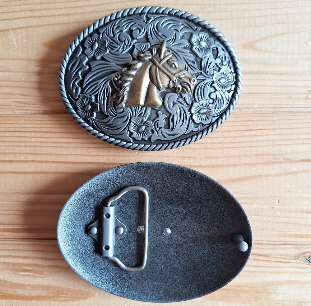 Horse head western country oval metal & bronze belt buckle