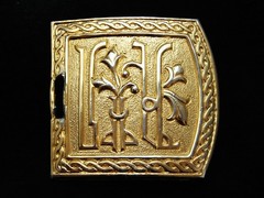 PF27136 REALLY NICE **MEDIEVAL CHARACTERS** FANTASY ARTWORK GOLDTONE BELT BUCKLE