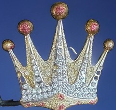 Crown Theme Rhinestone Metal Frame. Can fit on most belts. Rare & hard to find
