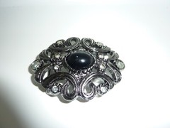 WESTERN OVAL FLORAL ENGRAVED RHINESTONE Belt Buckle 3.5 » X 2.5 »