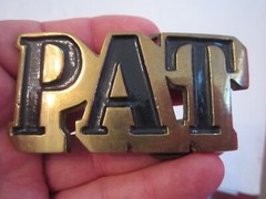 PERSON&rsquo;S NAME « PAT » BELT BUCKLE – SOLID BRASS – GW-5