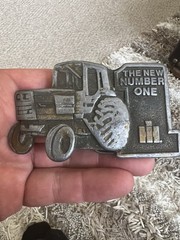 Vintage International Harvester « The New Number One » Belt Buckle Tractor