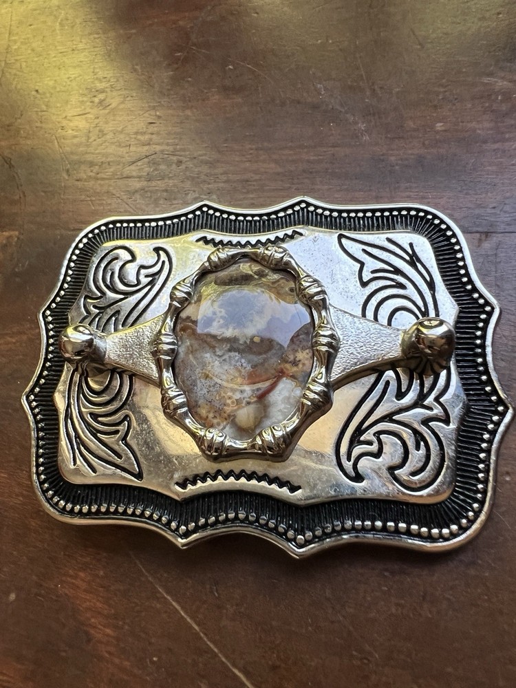 Men’s Rectangular Belt Buckle With Oval Stone