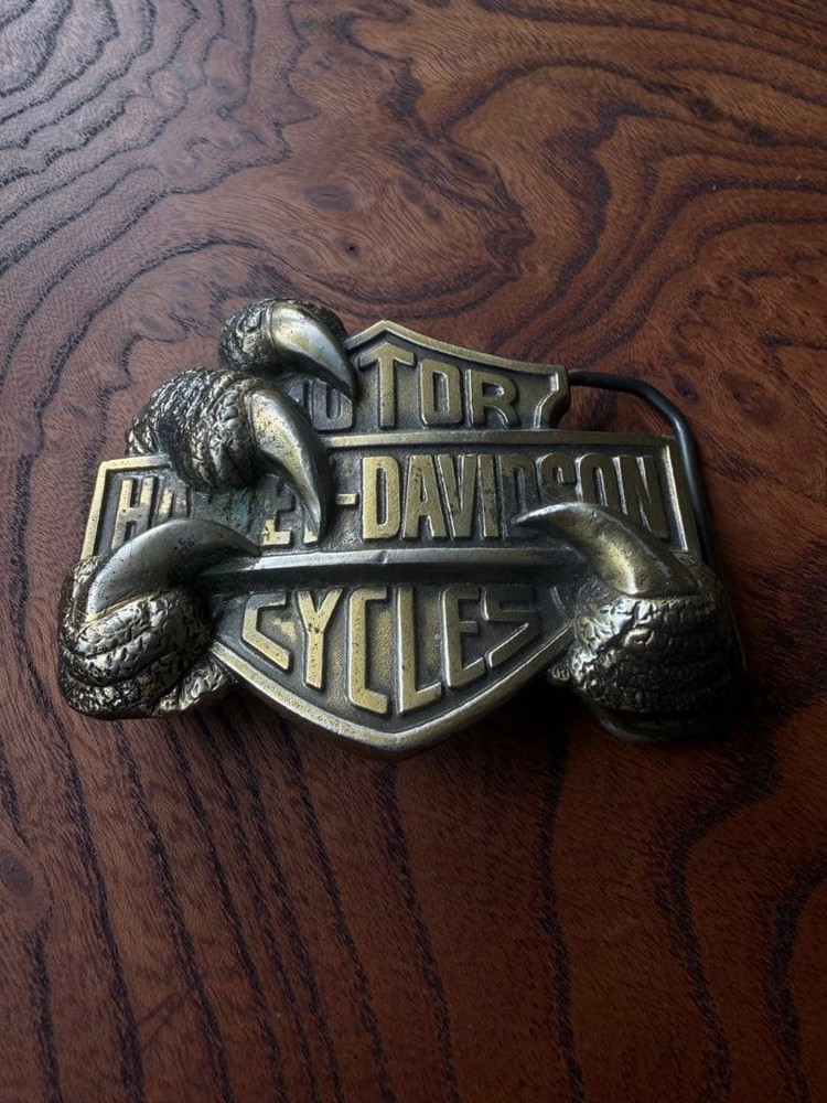 Harley-Davidson 1991 Badge Belt Buckle Baron USA The talons of a bald eagle