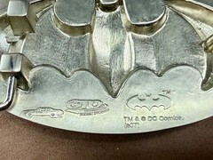 Batman DC Comics Superhero S07 Black & Silver Color Used Oval Belt Buckle