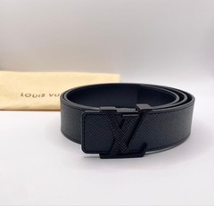 Louis Vuitton Pre-Owned Taiga Belt M6897 Suntulle Initial