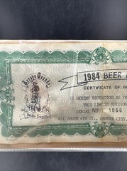 Vtg. 1984 Beer Drinker #&rsquo;D Limited-Edition Commemorative 3 1/4&Prime; by 2 5/16&Prime;