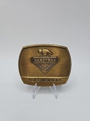 CLASSIC BELT BUCKLE HANDYMAN CLUB LIFE MEMBER 1996 TOOLS HAMMER GOLD TONE BRASS