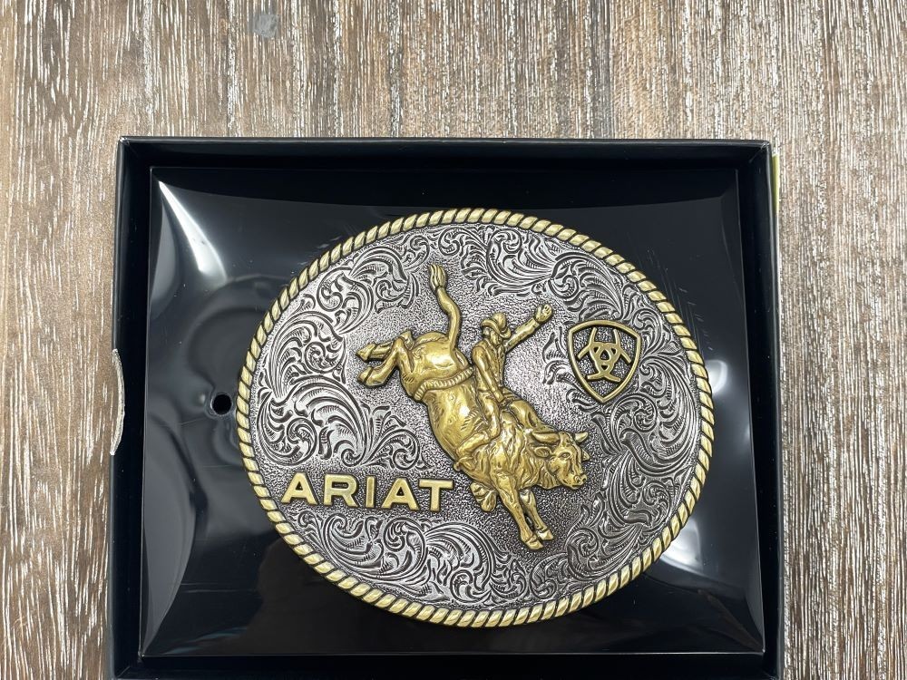 Ariat Logo Men&rsquo;s Oval rope Edge Bull Rider Belt Buckle