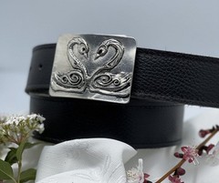 Swan Pair Heart Design Belt Buckle in Antique Silver for Denim Leather Belts