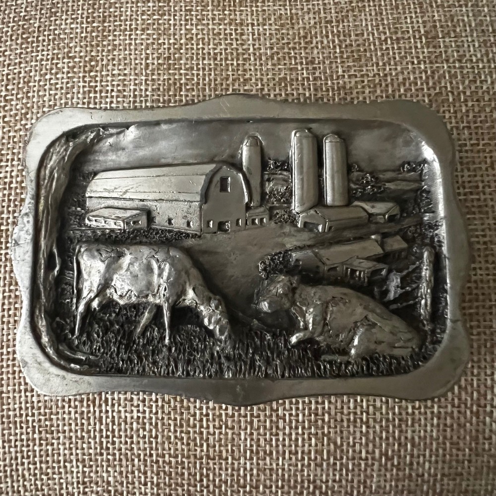Vintage 1983 Bergamot Brass Works Cow Barn Farm Belt Buckle Pewter Size Farmcore