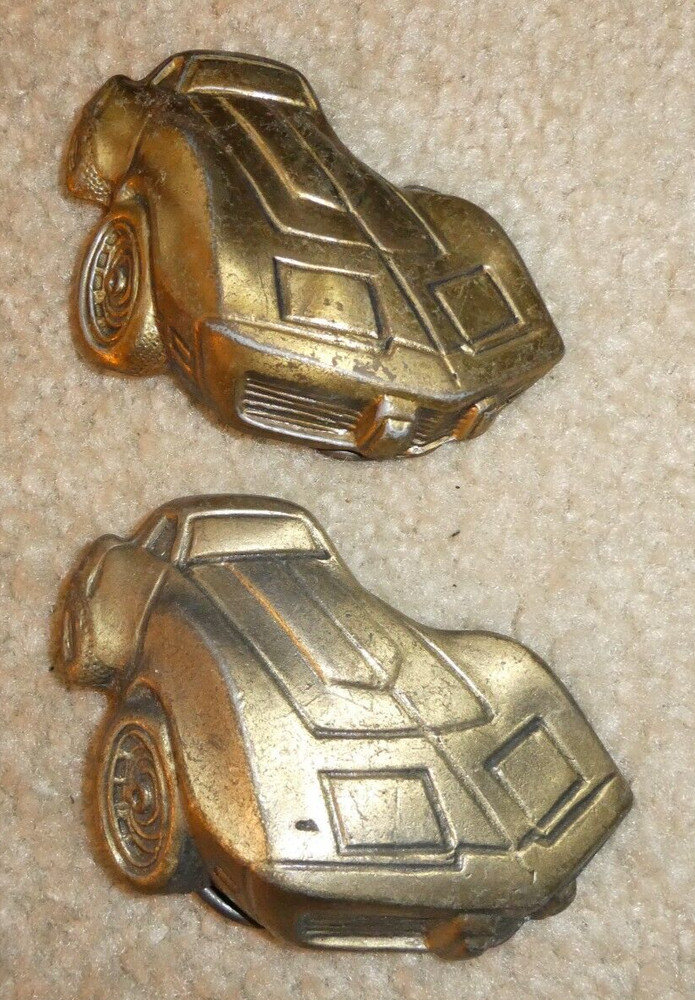 Lot of 2 Vintage 1970s Brass Corvette Car Belt Buckles 3 1/2&Prime; Wide