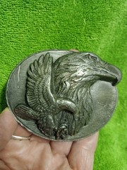 Siskiyou Eagle & Hawk Pewter Belt Buckle 1990, x-89, Oval, Made in USA