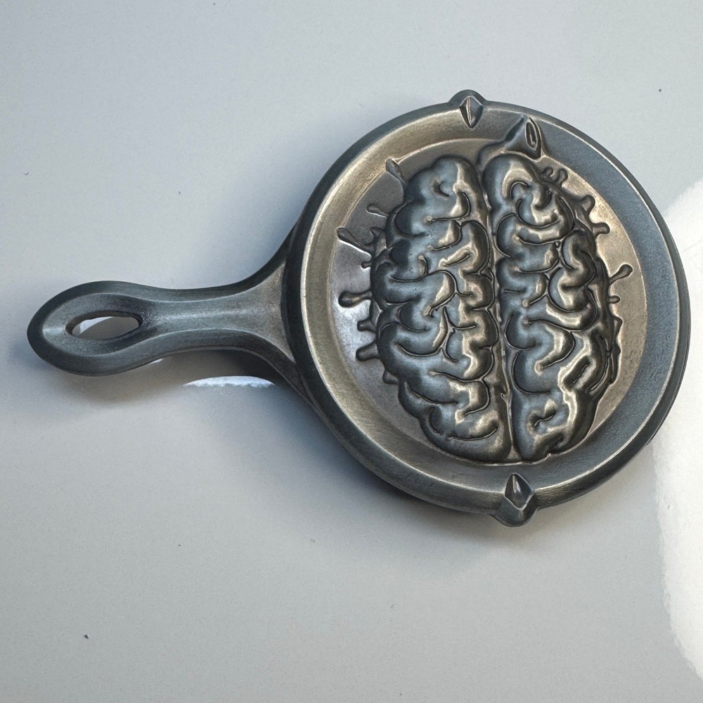 SMC LLC 2005 Metal Belt Buckle Brain Skillet Design Made in China