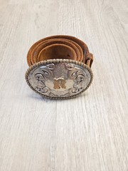 NOCONA OVAL INITIAL BUCKLE R – ACC BUCKLE WITH GENUINE LEATHER BELT ZIPPER POUCH