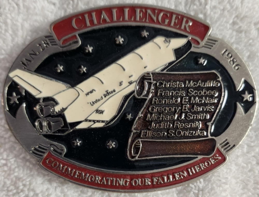 Vintage NASA Space Shuttle CHALLENGER 1986 Commemorative Belt Buckle MADE IN USA
