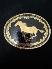 Oval Horse Western Belt Buckle Black Metal Gold Tone Men’s Fits 1.5in -1.75