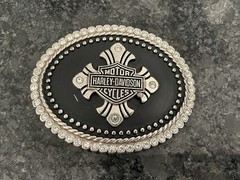 Harley-Davidson womens rhinestone cross belt buckle in polished silver plate.
