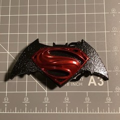 DC&rsquo;s Batman Vs. Superman Metal/Enamel Belt Buckle