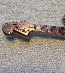 Vtg Classic 1980s Fender Stratocaster Guitar Belt Buckle – Gunmetal Gray – 5&Prime;x2&Prime;