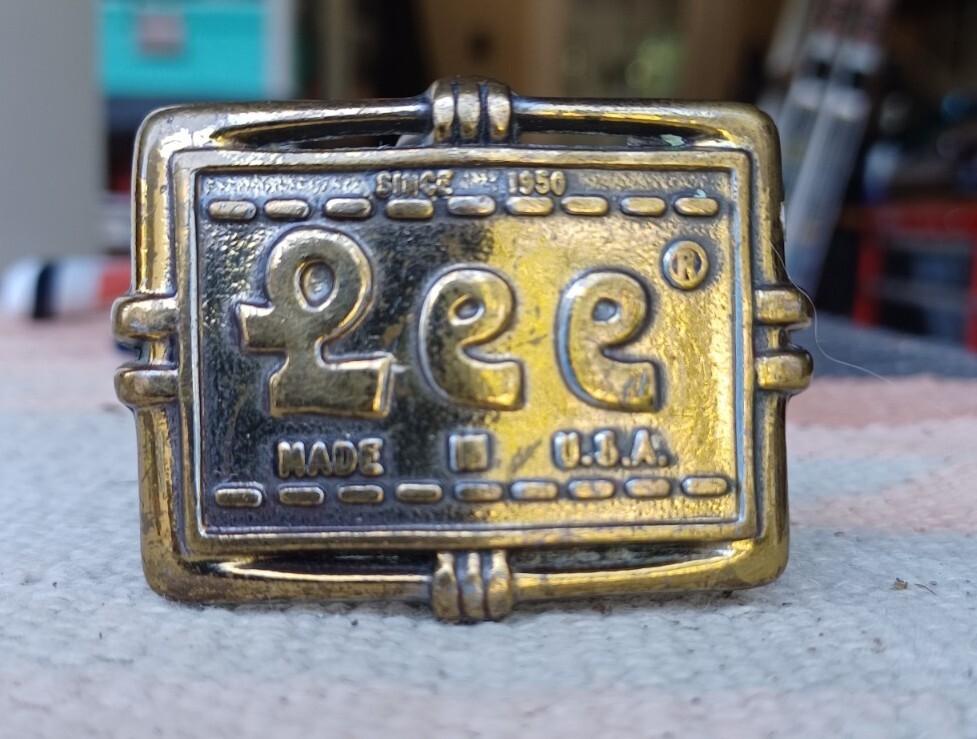 Lee Jeans Since 1950 Made In USA Belt Buckle N.Y.C. New York City 2&Prime; × 1.5&Prime;