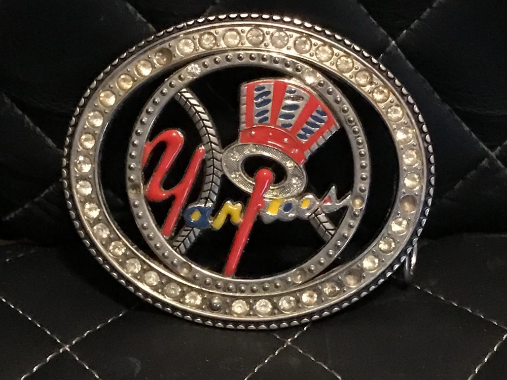 NEW NEW YORK YANKEES METAL BELT BUCKLE HANDCRAFTED MULTI COLOR+ RHINESTONE