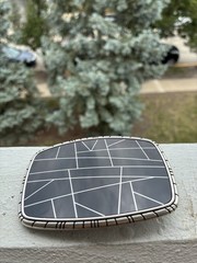 Modern Geometric Belt Buckle – Black Enamel with Silver Lines | 40mm