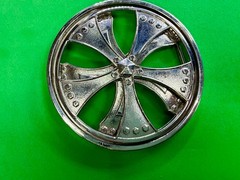 Round Sports Car Truck Rim Tire Spinner Moving Wheel Silver Color Belt Buckle