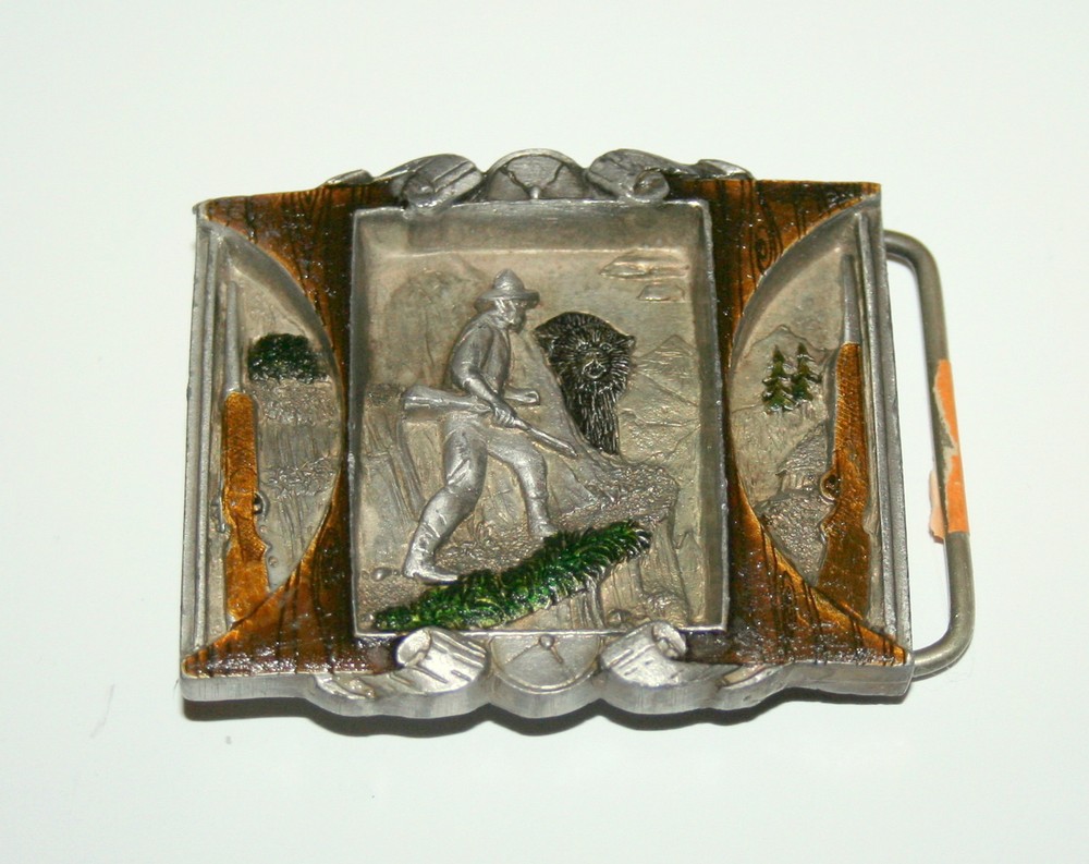 Vintage 1990 Hunter & Bear Hunting Rifle 1481 New NOS C&J Belt Buckle