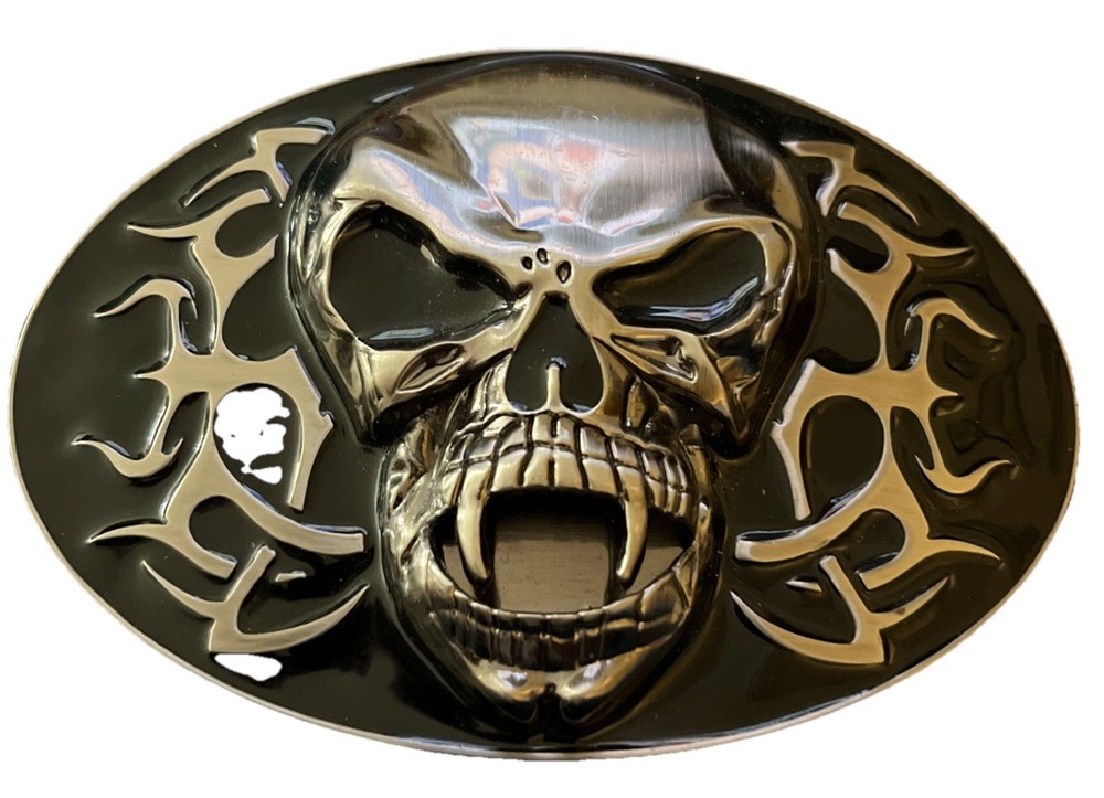 Skull w/ Fangs Belt Buckle Silver Toned with Black Enamel Vampire 🧛