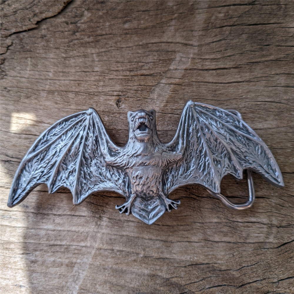 3D Bat Belt Buckle – Western Cowboys Belt Buckle – Mens Womens Belt Buckle